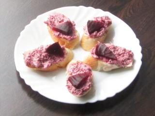 Jak připravit zdravou pomazánku z červené řepy | recept Jak připravit zdravou pomazánku z červené řepy | recept