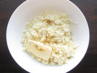 Jak připravit pivní pomazánku se sýrem | recept na pikantní pochoutku