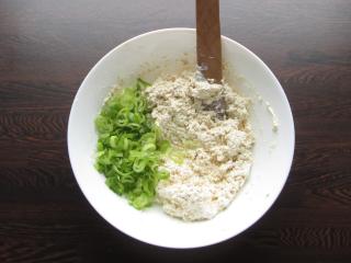 Jak připravit krémovou tofu pomazánku se zelenou cibulkou | recept