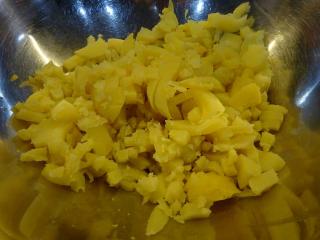 Jak připravit bramborový salát s houbami | recept