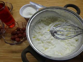 Jak připravit rychlou svačinku z tvarohu a smetany | recept