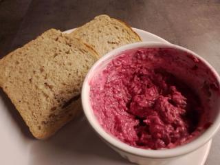 Jak na pomazánku z pečené červené řepy | recept Jak na pomazánku z pečené červené řepy | recept